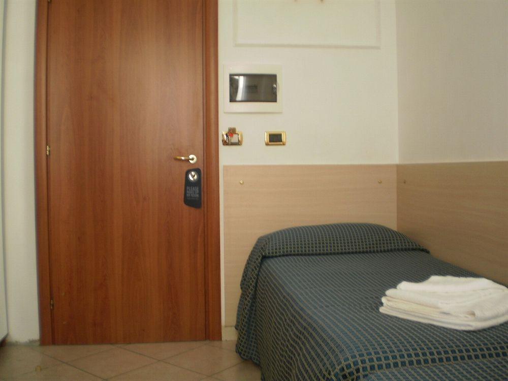 Citta Eterna Guest House Roma Exterior foto